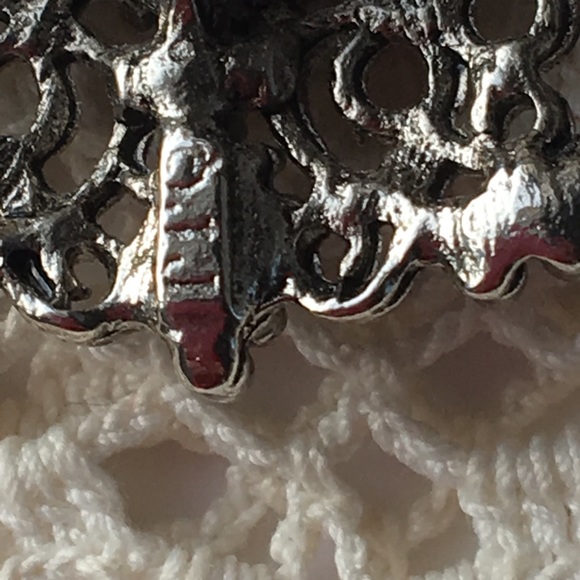 Vintage Lacework Brooch Pin - Picture 4 of 5